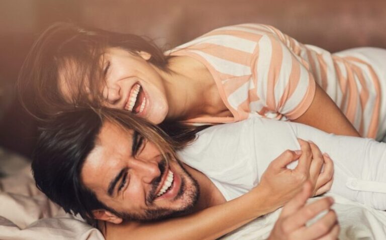 Cum să vă condimentați viața sexuală prin metoda filmelor porno